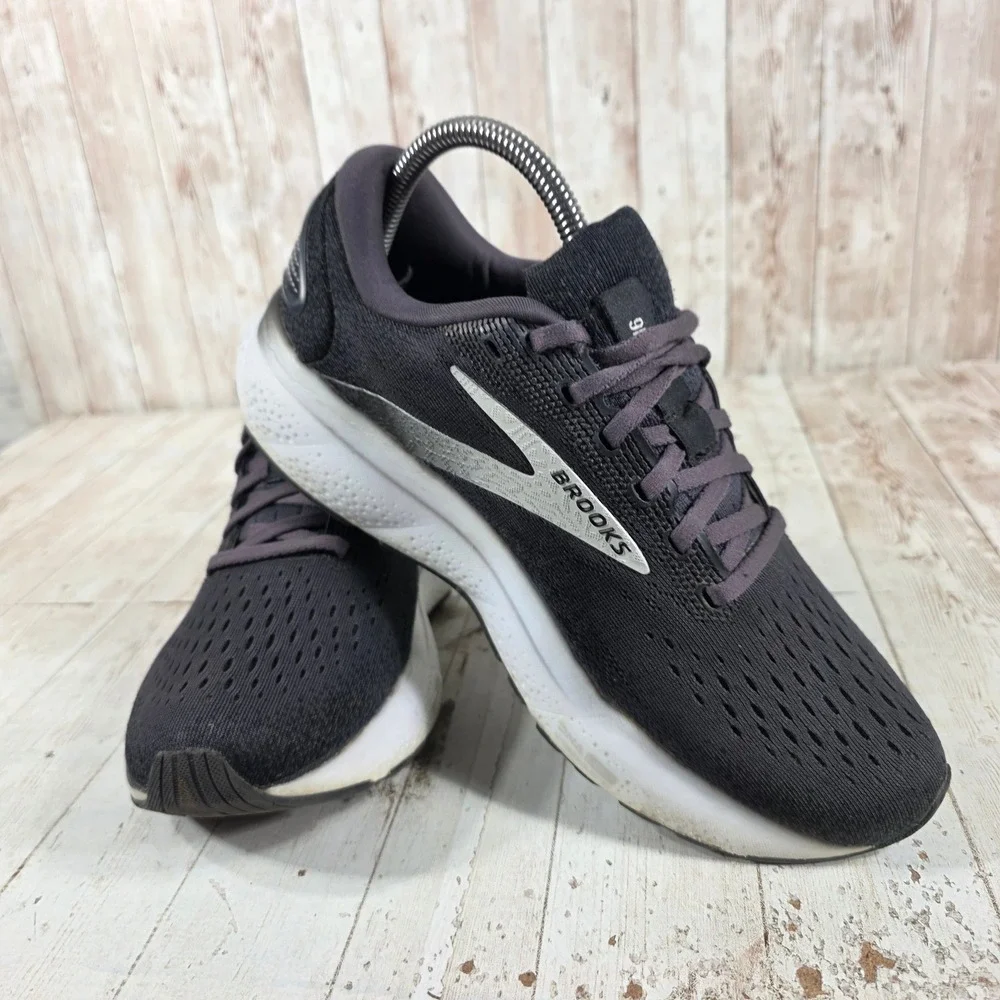 Brooks ghost 16